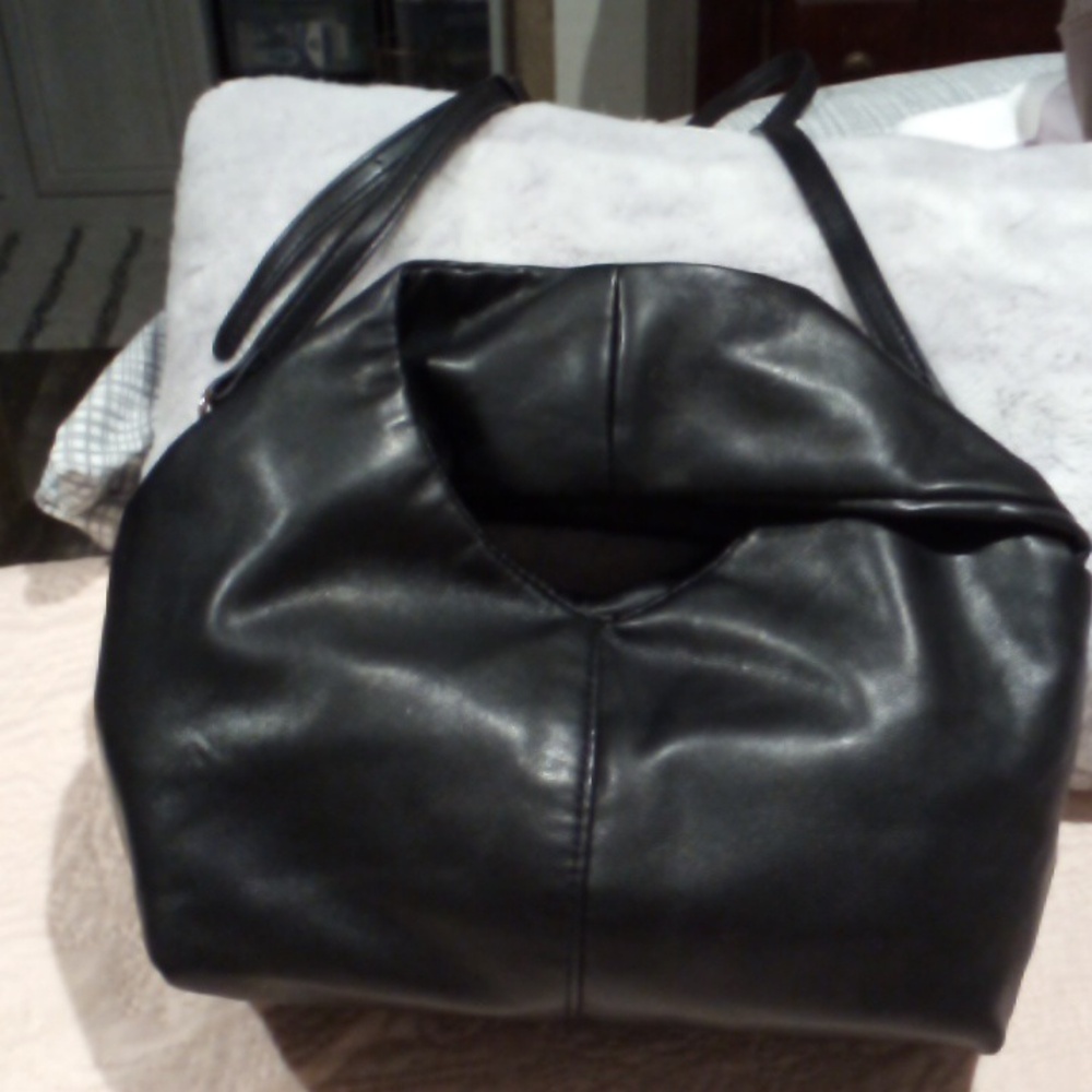 Small black purse